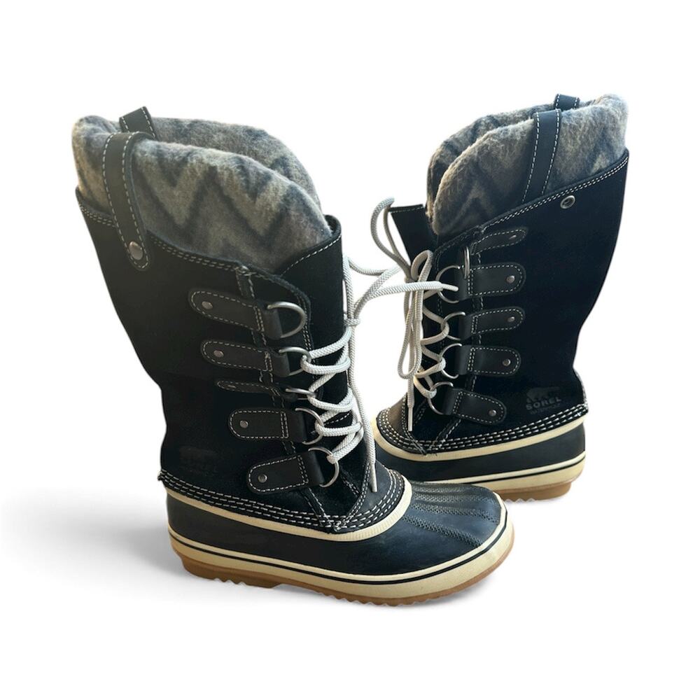 Sorel Joan of Arc Knit II Black and Gray Boots size 8